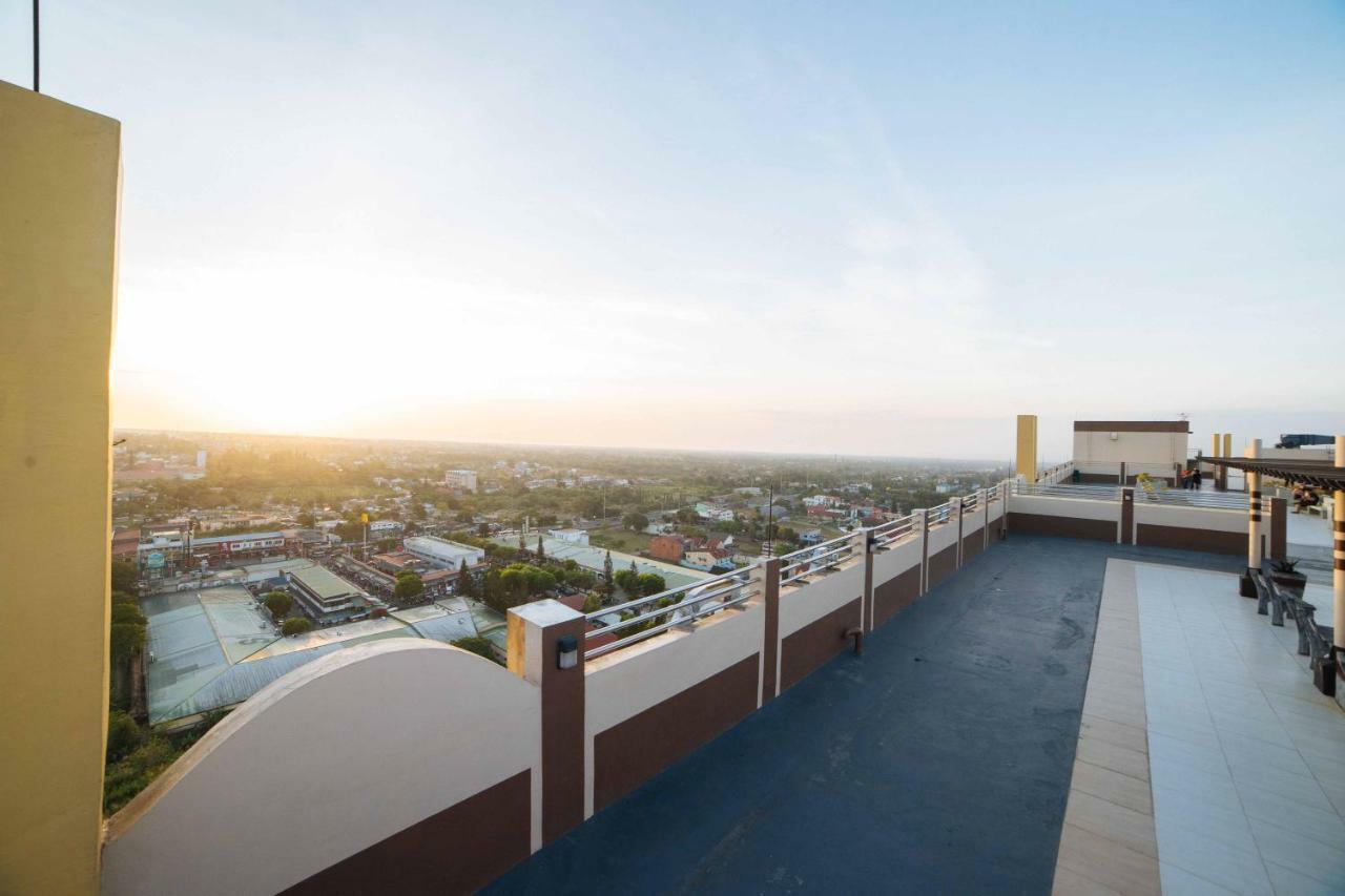 Reddoorz Premium @ Cityland Tagaytay 2 Tagaytay City Exterior photo